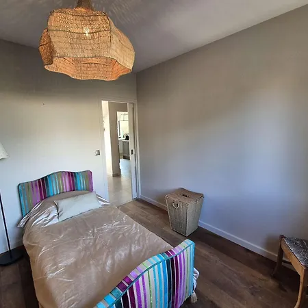 Вилла Avec Piscine, Climatisee, Wifi, A Pied