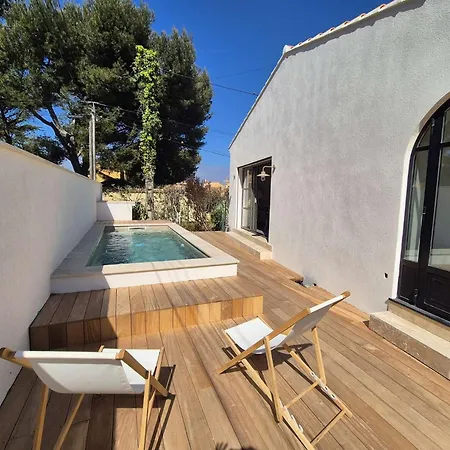 Avec Piscine, Climatisee, Wifi, A Pied 别墅
